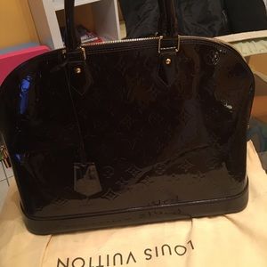 Louis Vuitton Alma GM bag